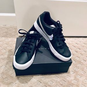 SOLD — Nike Sneakers